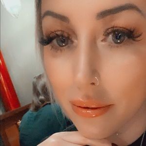 Meet your Posher, Elisha